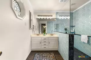 1102 N Ave F, Elgin, TX 78621 - Photo 21