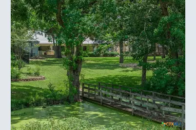 1102 N Avenue F, Elgin, TX 78621 - Photo 35