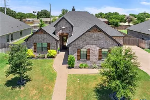 932 Gallant Fox Rd, Hewitt, TX 76643 - Photo 37