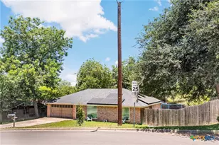 102 Chaparral St, San Marcos, TX 78666 - Photo 3