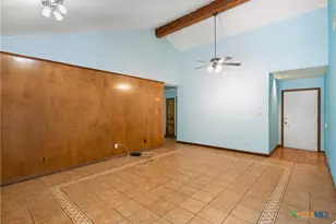 102 Chaparral St, San Marcos, TX 78666 - Photo 5