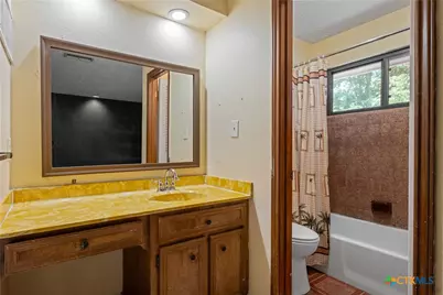 102 Chaparral Street, San Marcos, TX 78666 - Photo 15