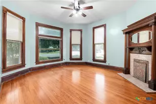 107 E 2nd St, Lampasas, TX 76550 - Photo 11
