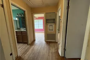 1203 N East St, Edna, TX 77957 - Photo 7