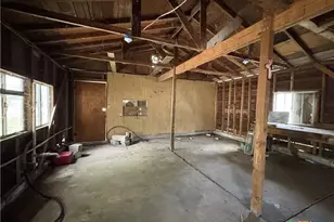 1203 N East St, Edna, TX 77957 - Photo 17