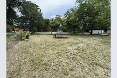 1203 N East Street, Edna, TX 77957 - Photo 15