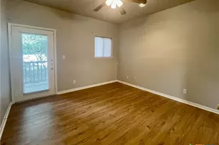 310 Pat Garrison St, San Marcos, TX 78666 - Photo 11