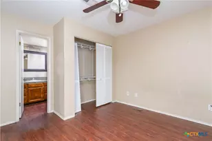 310 Pat Garrison St, San Marcos, TX 78666 - Photo 5