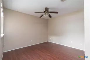 310 Pat Garrison St, San Marcos, TX 78666 - Photo 7