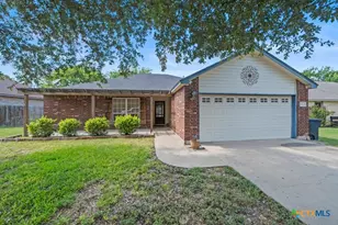 336 Raven Ridge, New Braunfels, TX 78130 - Photo 1