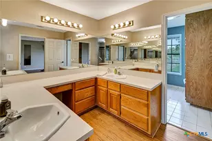 213 Wearden Dr, Victoria, TX 77904 - Photo 15