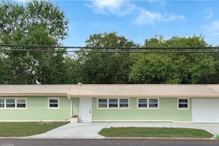 1021 N Virginia St, Port Lavaca, TX 77979 - Photo 1
