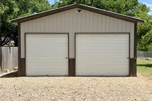 307 4th St, Moody, TX 76557 - Photo 21