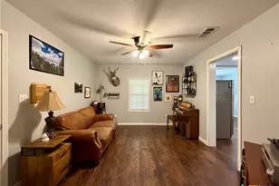 307 4th St, Moody, TX 76557 - Photo 5