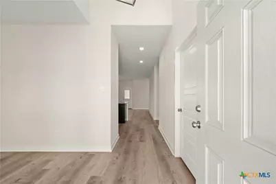 401 University Avenue, Troy, TX 76579 - Photo 3