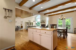 340 Rio Dr, New Braunfels, TX 78130 - Photo 11