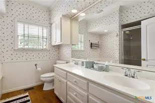 340 Rio Dr, New Braunfels, TX 78130 - Photo 17