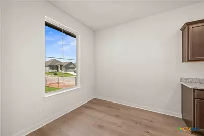 502 University Avenue, Troy, TX 76579 - Photo 5