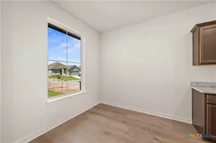 502 University Ave, Troy, TX 76579 - Photo 5