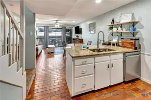 462 N 15th Street Unit #2 Cove, Port O'Connor, TX 77982 - Photo 3