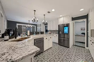 1933 Squire Circle, New Braunfels, TX 78130 - Photo 9