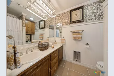 1933 Squire Circle, New Braunfels, TX 78130 - Photo 19