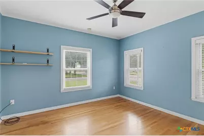 952 Bismark Street, Seguin, TX 78155 - Photo 17