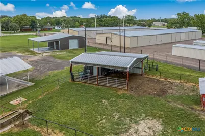 1363 Old Goliad Road, Victoria, TX 77905 - Photo 25