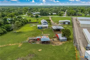 1363 Old Goliad Rd, Victoria, TX 77905 - Photo 27