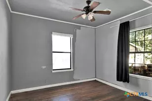 620 E 8th Ave, Belton, TX 76513 - Photo 7
