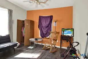 620 E 8th Ave, Belton, TX 76513 - Photo 17