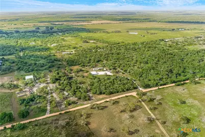 1455 Rainbow Road, Cuero, TX 77954 - Photo 15