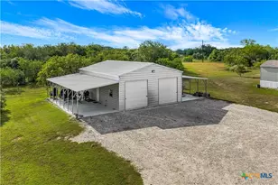 1455 Rainbow Rd, Cuero, TX 77954 - Photo 7