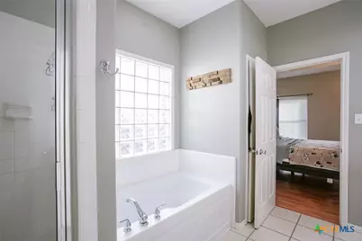 103 Windwood Lane, Victoria, TX 77904 - Photo 17