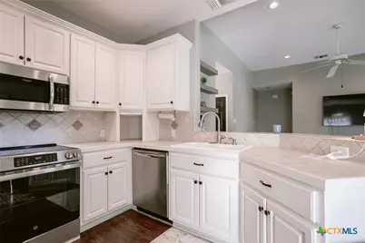 103 Windwood Lane, Victoria, TX 77904 - Photo 11