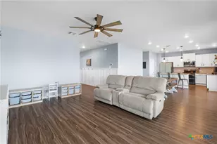 10239 Six Shooter Ln, Temple, TX 76502 - Photo 9