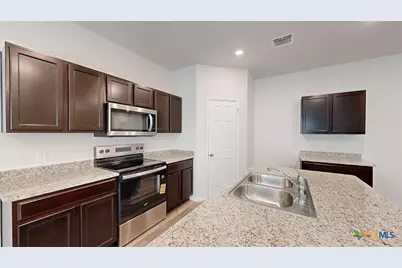 910 McLellan Drive, Temple, TX 76504 - Photo 5