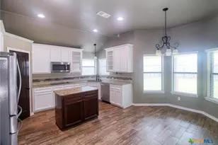 2033 Cork Oak Dr, Harker Heights, TX 76548 - Photo 7