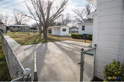 2019 S 9th Street, Temple, TX 76504 - Photo 21
