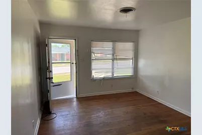 111 W Vardeman Avenue, Killeen, TX 76541 - Photo 3