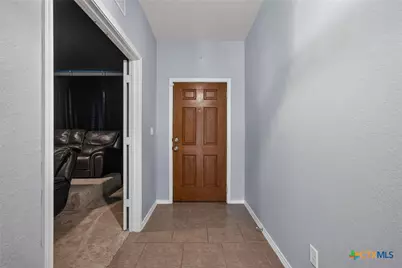 451 Rustic Willow, Schertz, TX 78154 - Photo 5