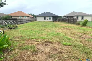 3601 Hanselman Rd, Victoria, TX 77901 - Photo 11
