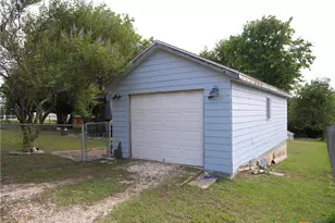 13 Cockrell Cir, Lampasas, TX 76550 - Photo 5