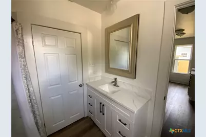 702 S William Street, Victoria, TX 77901 - Photo 7