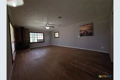 602 W Live Oak Street, Edna, TX 77957 - Photo 9