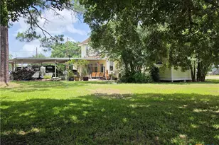 602 W Live Oak St, Edna, TX 77957 - Photo 27