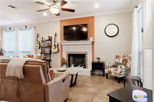 102 Elm Hill Ct, San Marcos, TX 78666 - Photo 3