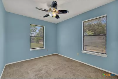 1302 S Mesquite Avenue, New Braunfels, TX 78130 - Photo 25