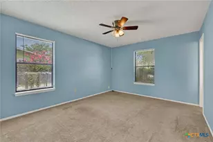 1302 S Mesquite Ave, New Braunfels, TX 78130 - Photo 23