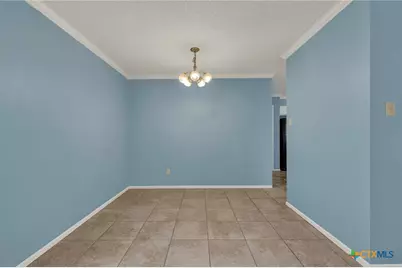 1302 S Mesquite Avenue, New Braunfels, TX 78130 - Photo 11